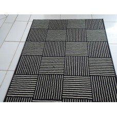 Tapete Preto e Branco - 001048